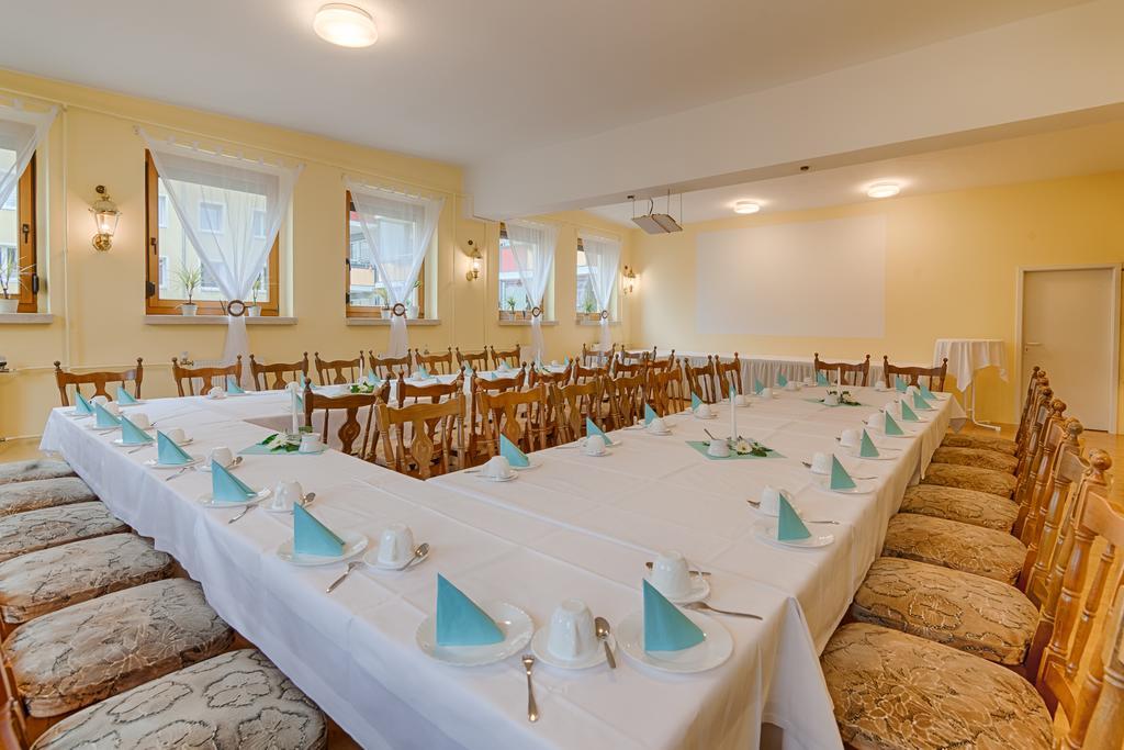 Hotel Am Galgenberg Гера Экстерьер фото